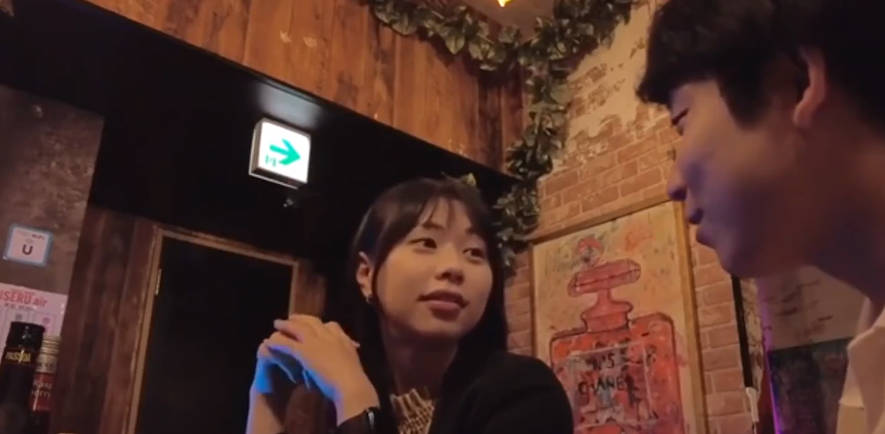 無碼-跟甜美女同事喝酒喝嗨了拉我到廁所約定能撐10秒 就能對她想幹嘛就幹 一幹成炮友同事 幹了又幹-戈巴薩 - 五芭 海报