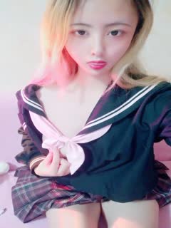 JK装金发小姐姐！撩起裙子没穿内裤！无毛骚穴揉搓 海报