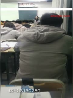 边上课边跳蛋的感觉【大三小依依】跳蛋藏逼上课那才叫爽 到了下课急着跑厕所喷 海报