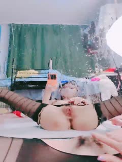 #小丫狸 风骚美女主播收费房道具自卫大绣 海报