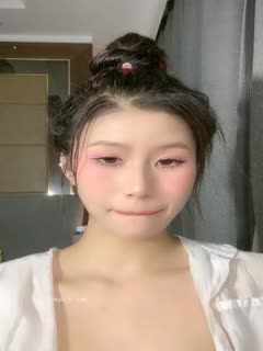 核弹！成都小嫩模！【你的KK】扭动极品小蛮腰！_1 海报