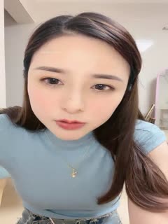 黑丝女神【甜腻小喵】裸舞一字马白虎道具自慰狂插！美！_3 海报