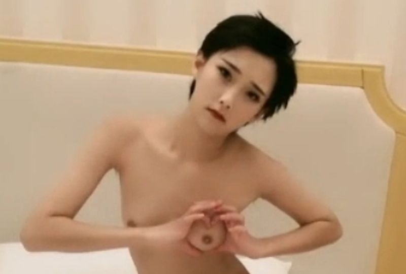 火爆震撼6P粉嫩妹子! 海报