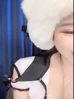 【颜值高女神】”黎曼妹妹“热舞诱惑，自慰，掰开嫩逼让您看看粉嫩的小洞穴 海报